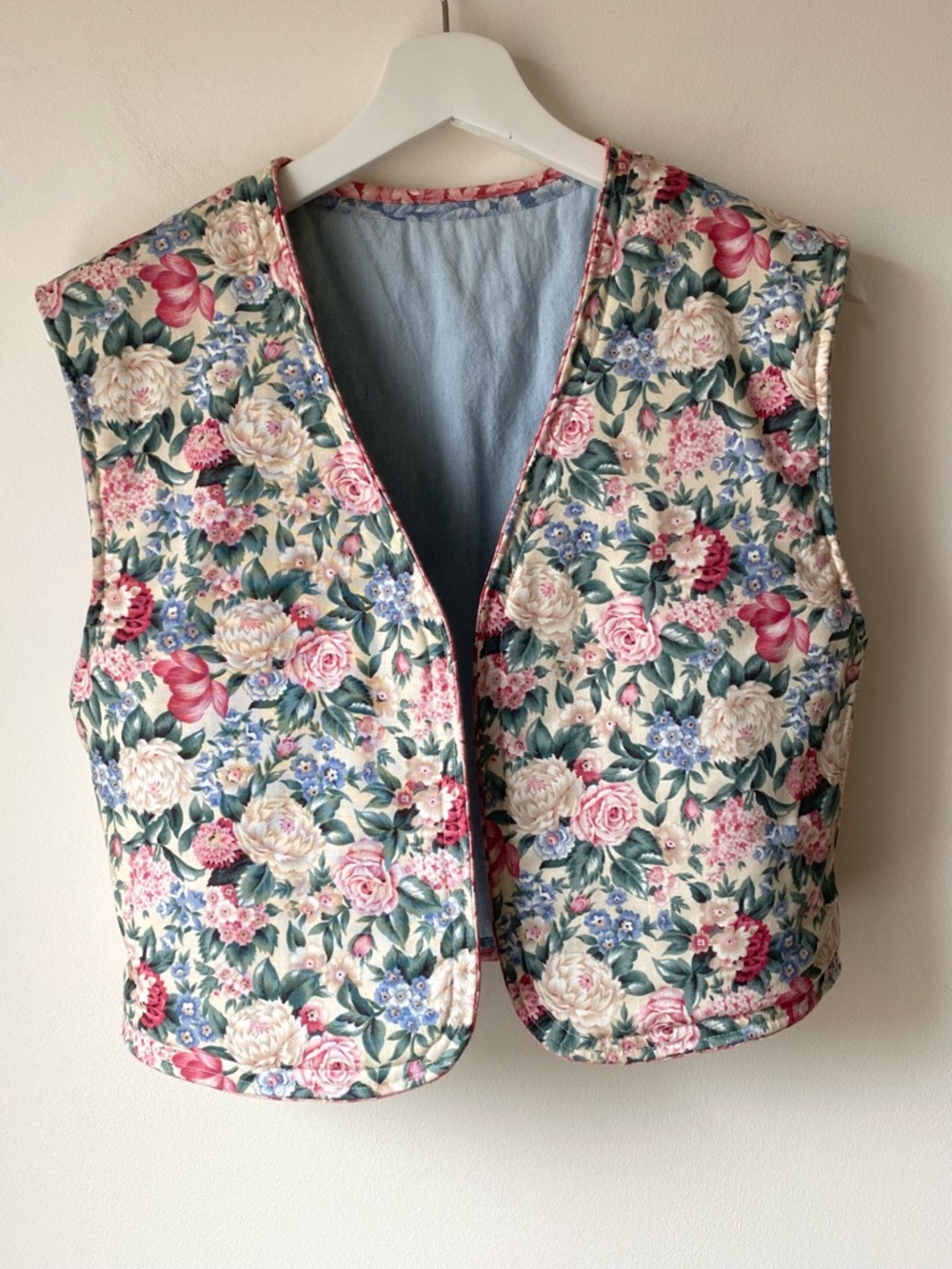 Suttles and Seawinds quilted reversible vest - Picture 8 of 15
